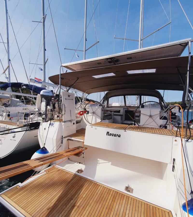 Bavaria C50 Style, Novara | Yacht Charter Croatia