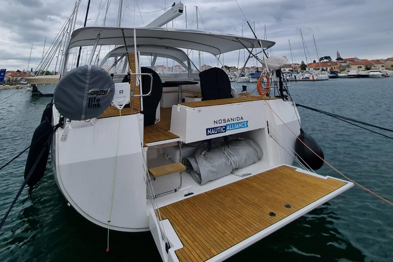 Bavaria C50 Style, Nosanida | Yacht Charter Croatia