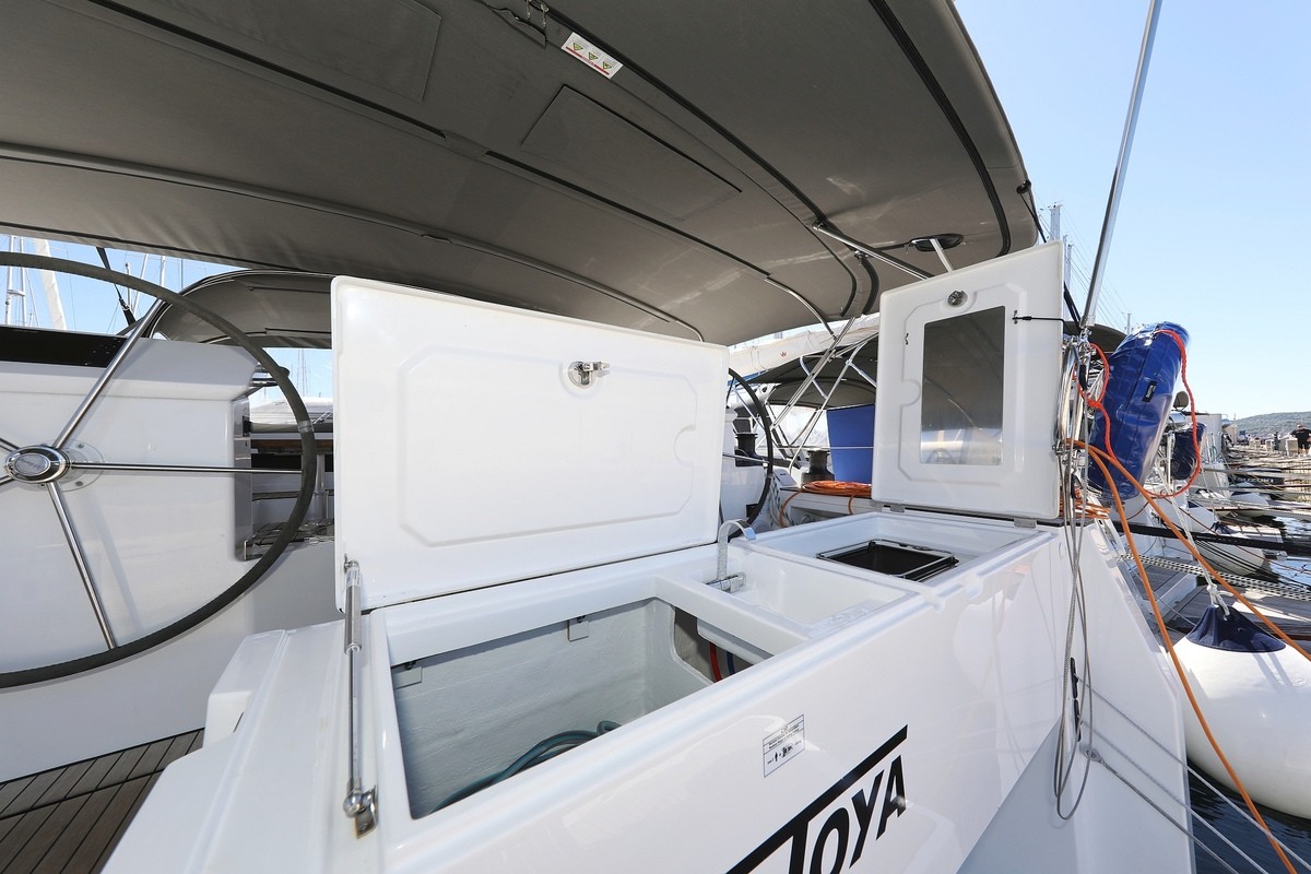Bavaria C50 Style, Naltoya | Yacht Charter Croatia