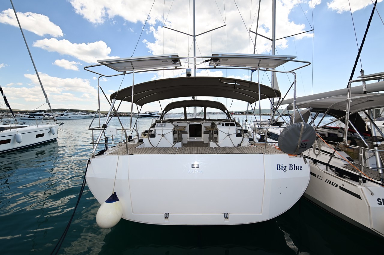 Bavaria C50, Big Blue | Yacht Charter Croatia