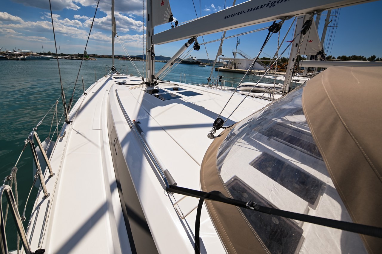 Bavaria C50, Big Blue | Yacht Charter Croatia