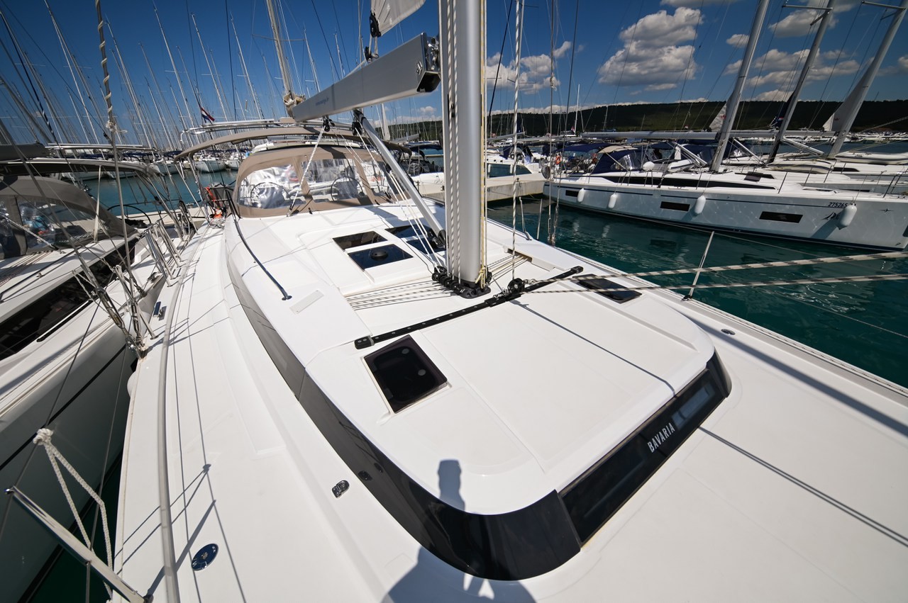 Bavaria C50, Big Blue | Yacht Charter Croatia