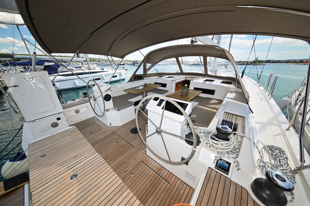 Bavaria C50, Big Blue | Yacht Charter Croatia