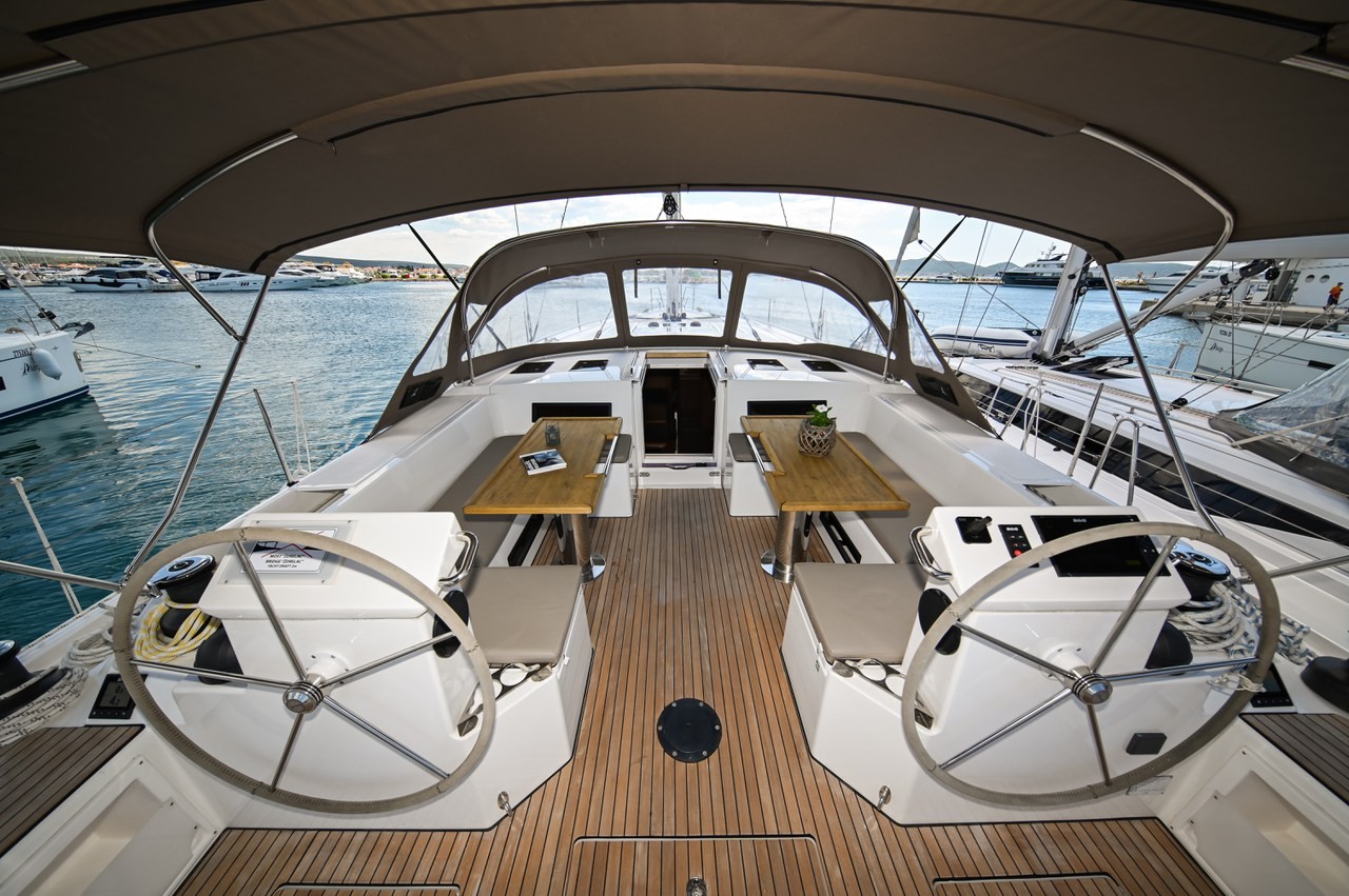Bavaria C50, Big Blue | Yacht Charter Croatia