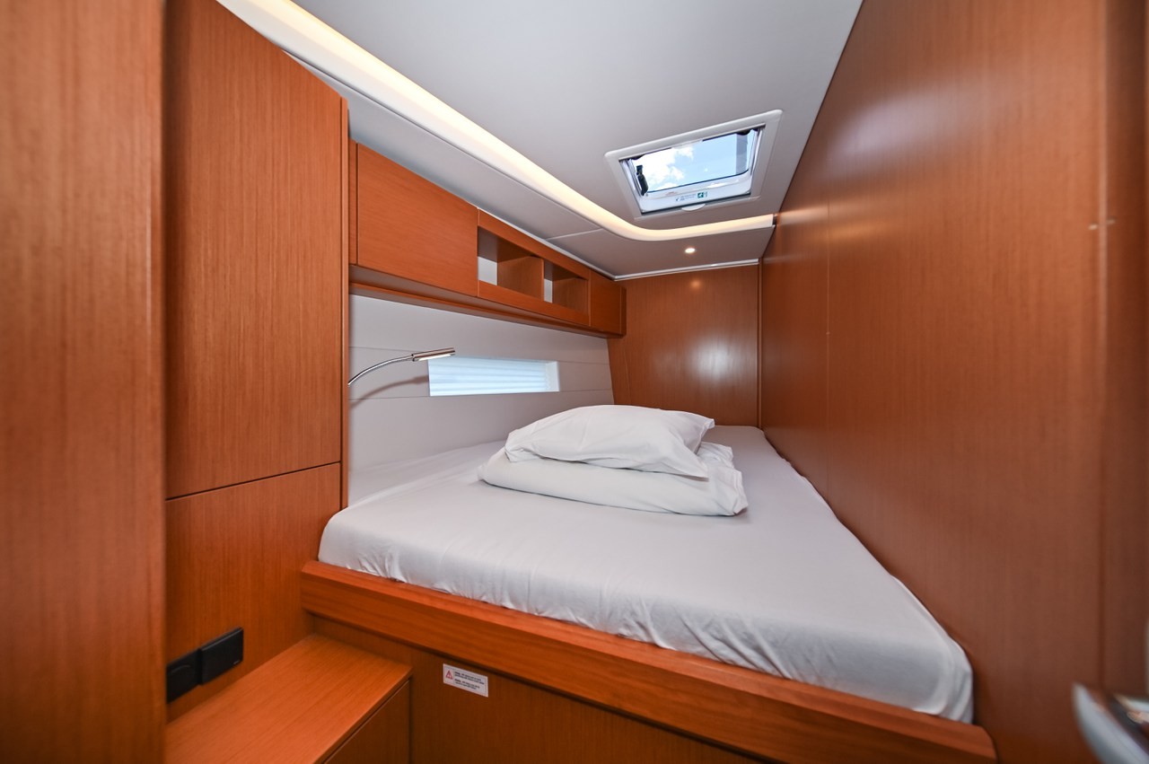 Bavaria C50, Big Blue | Yacht Charter Croatia