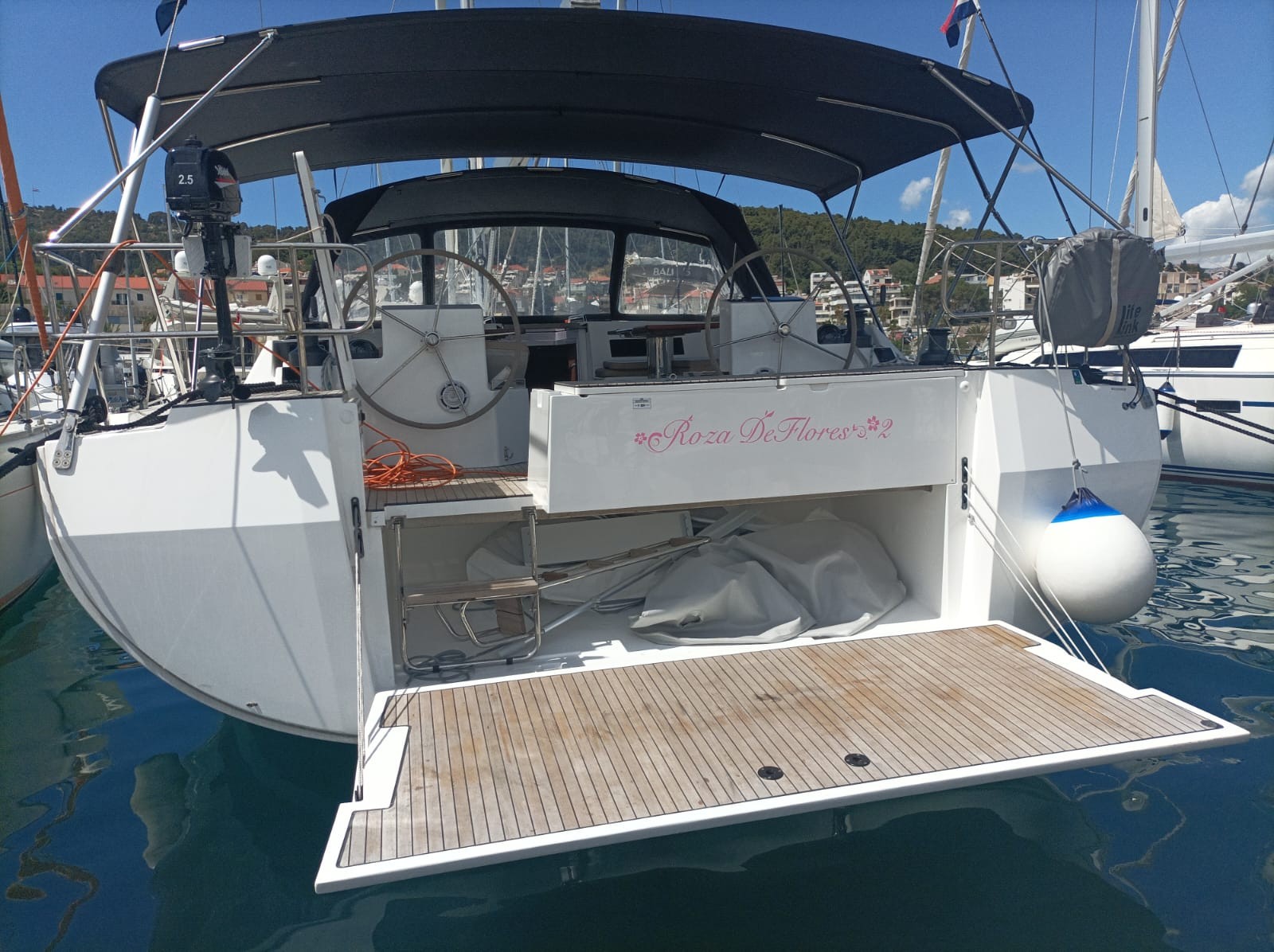 Bavaria C50, Roza Deflores 2 | Yacht Charter Croatia