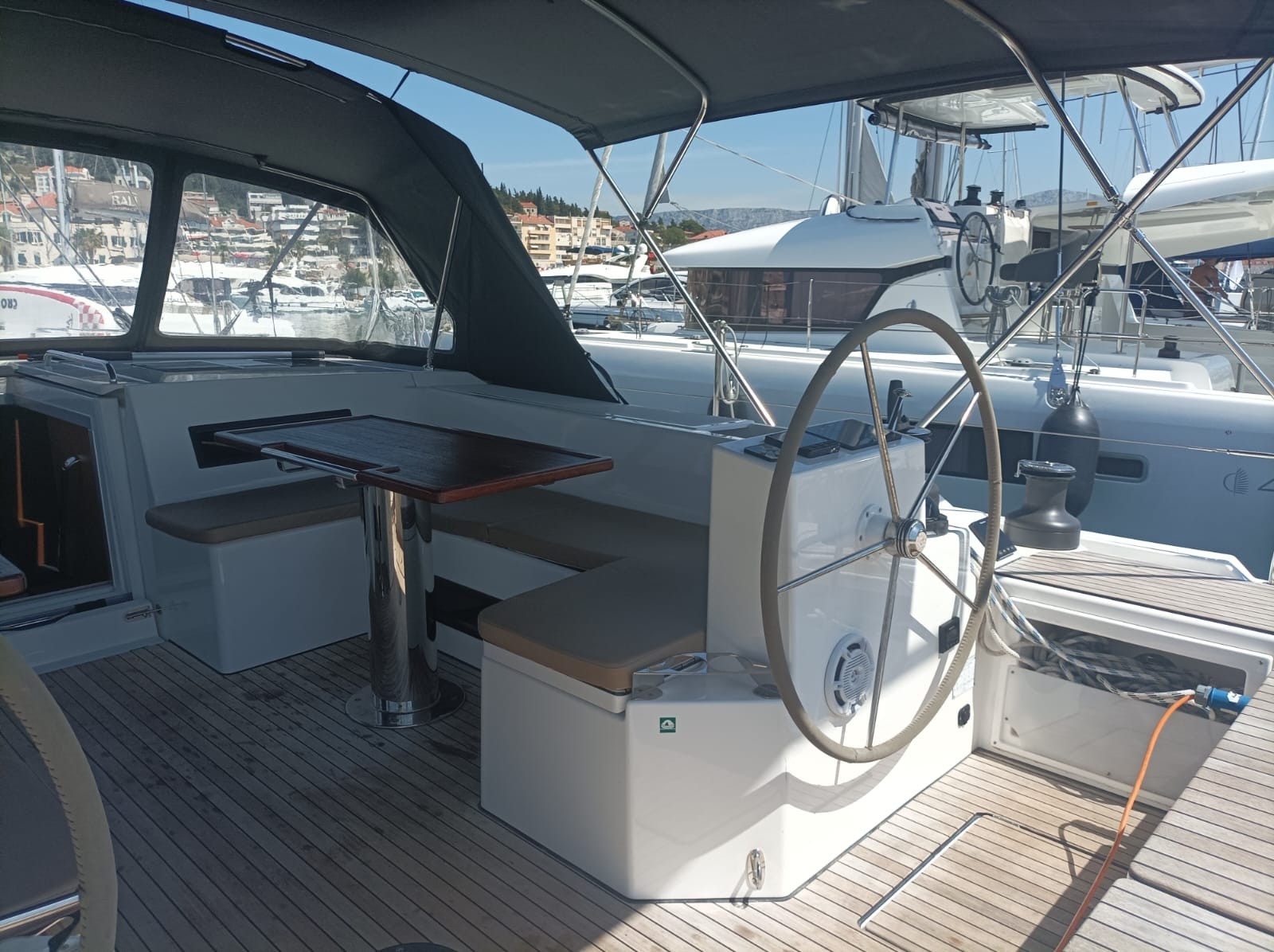 Bavaria C50, Roza Deflores 2 | Yacht Charter Croatia