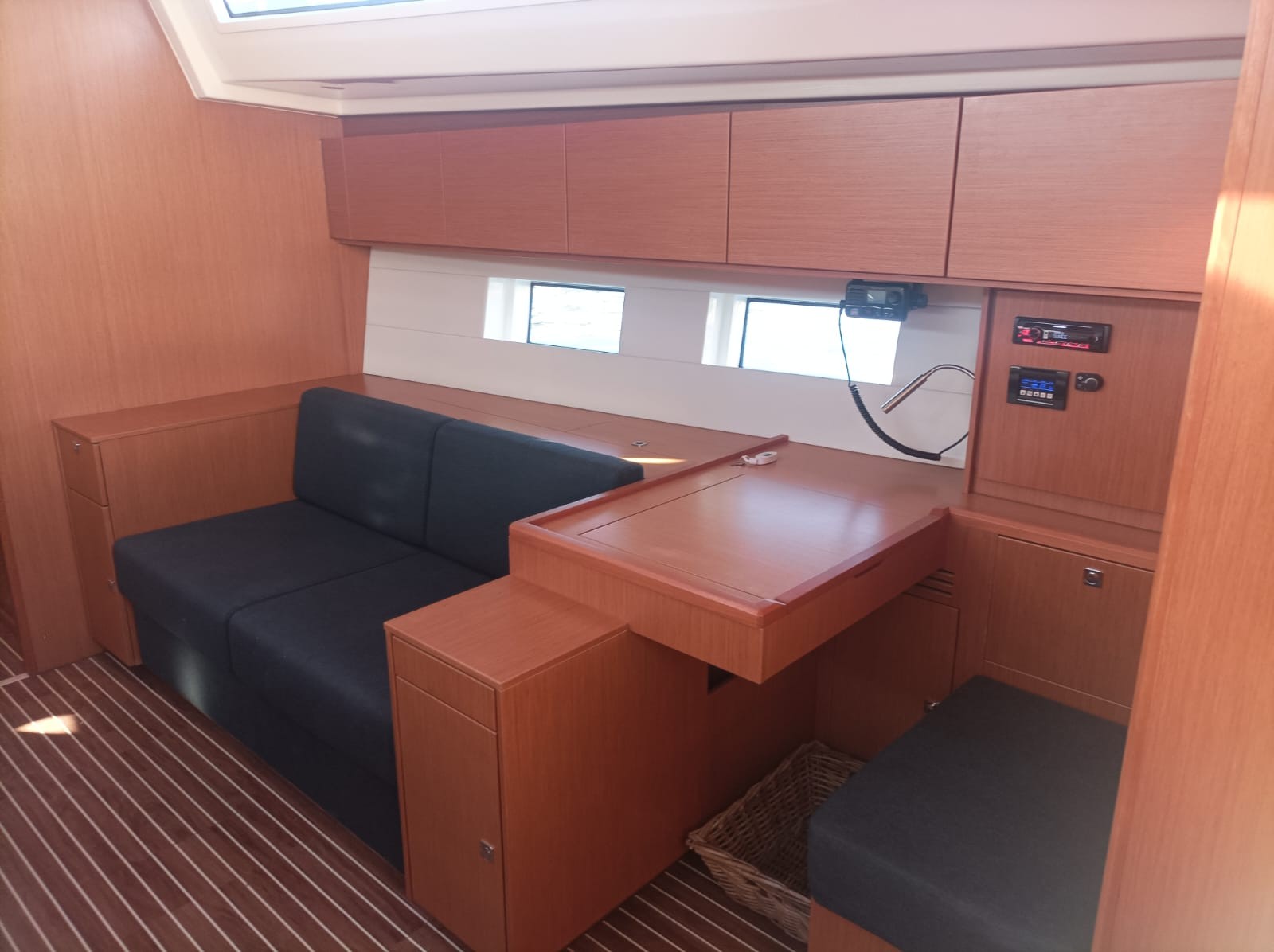 Bavaria C50, Roza Deflores 2 | Yacht Charter Croatia