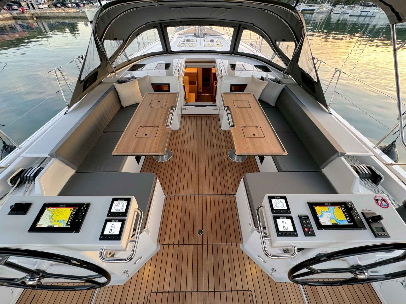 Bavaria C57 Style, Mina | Noleggio di Yacht Croazia