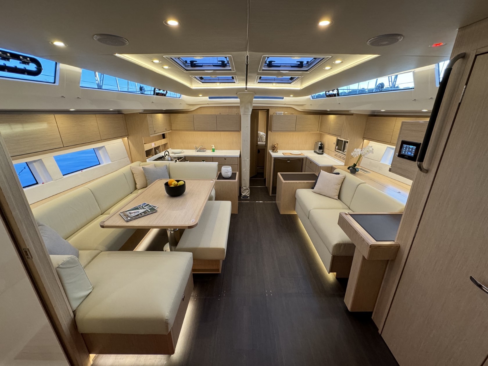 Bavaria C57 Style, Mina | Noleggio di Yacht Croazia