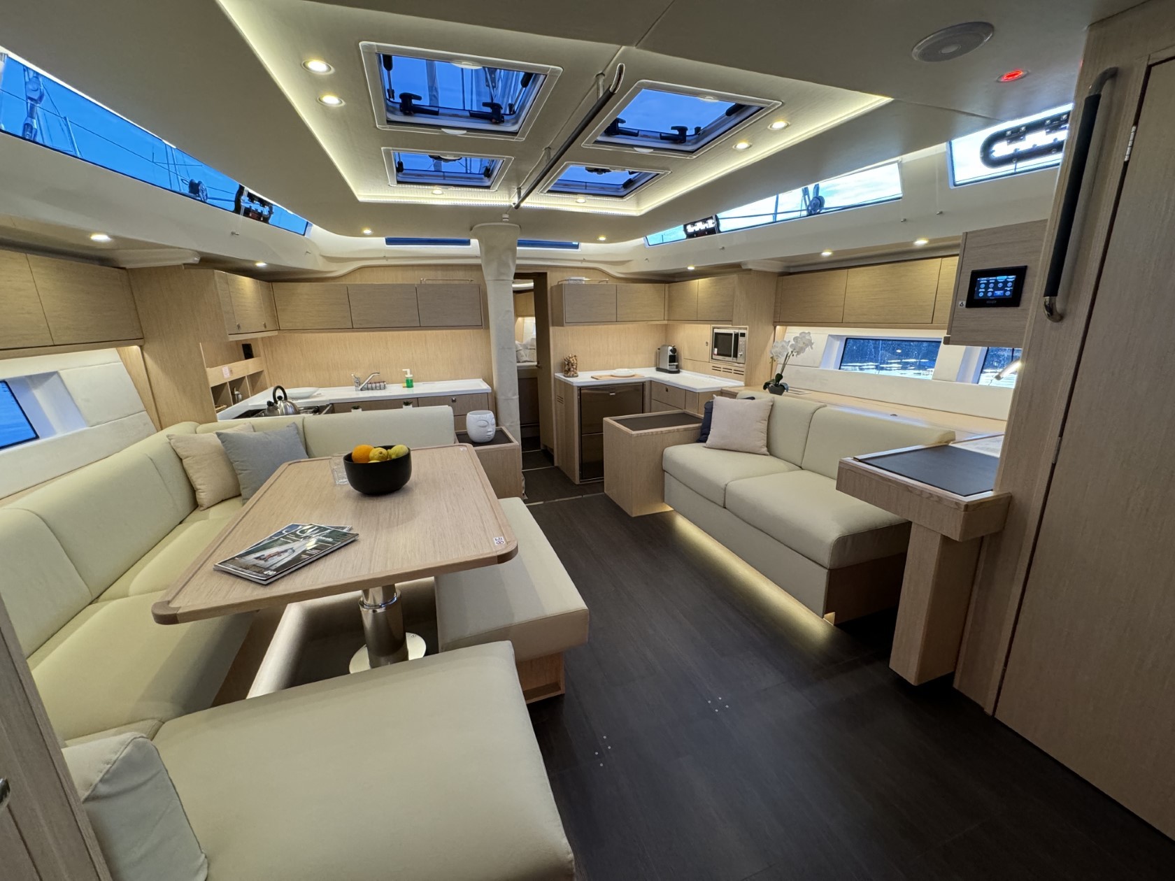 Bavaria C57 Style, Mina | Noleggio di Yacht Croazia