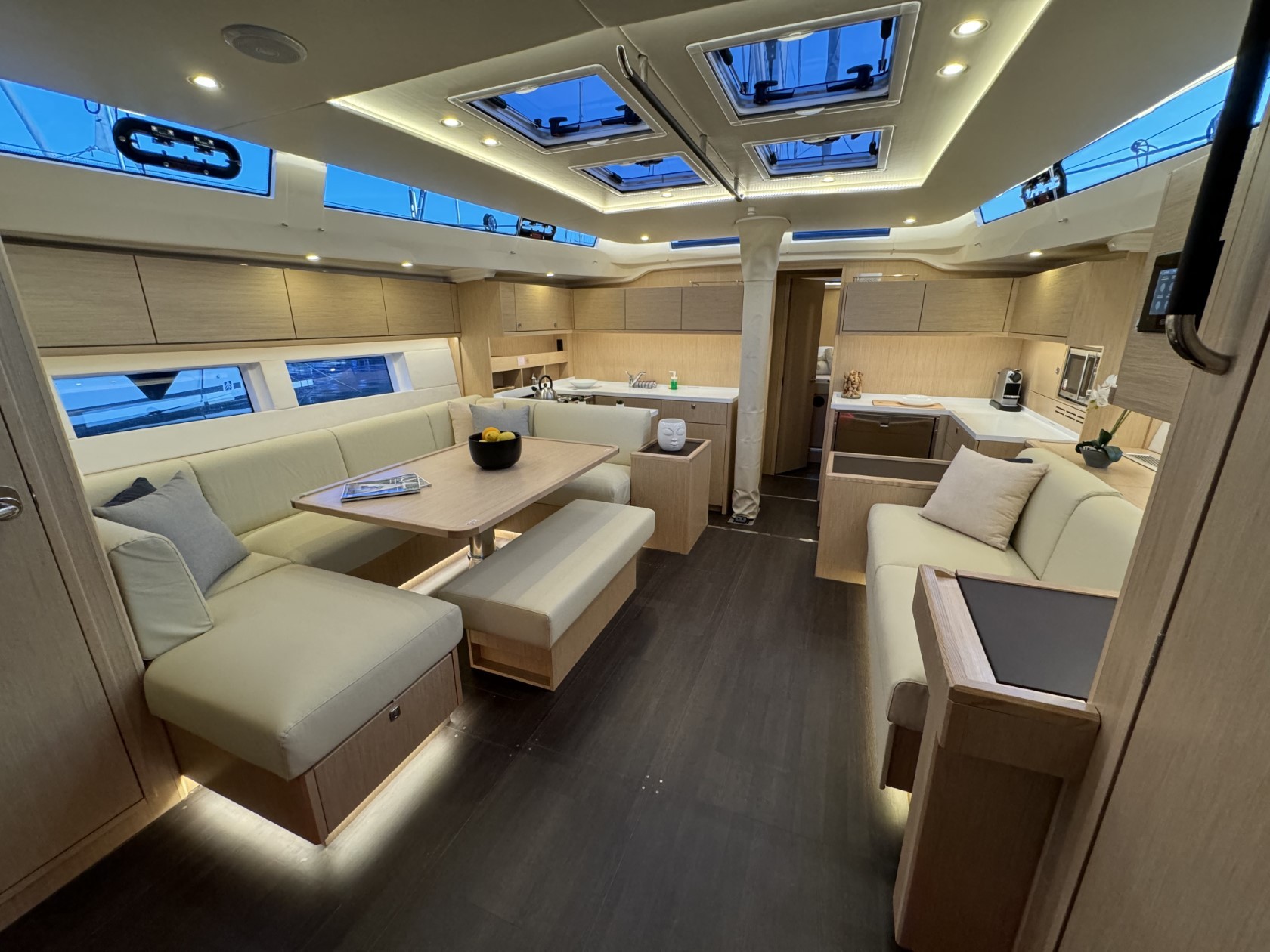 Bavaria C57 Style, Mina | Noleggio di Yacht Croazia
