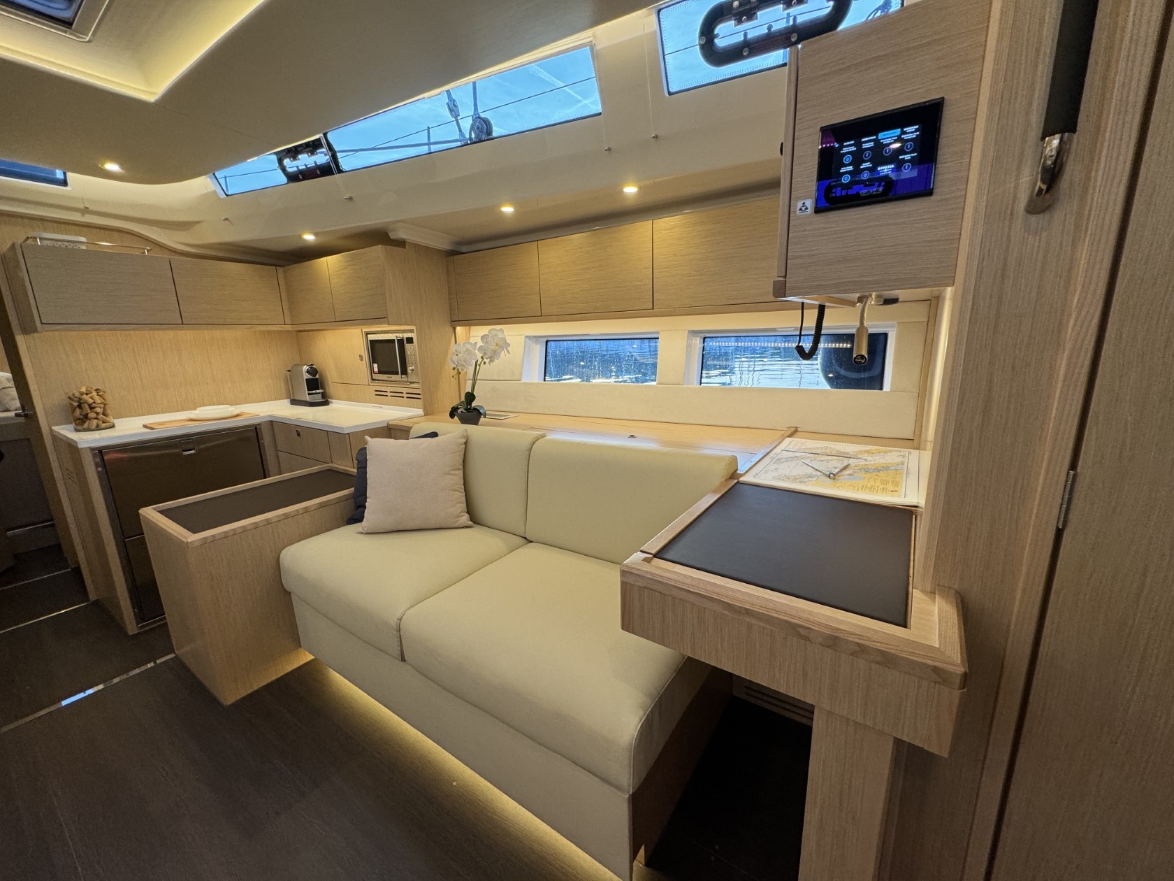 Bavaria C57 Style, Mina | Noleggio di Yacht Croazia