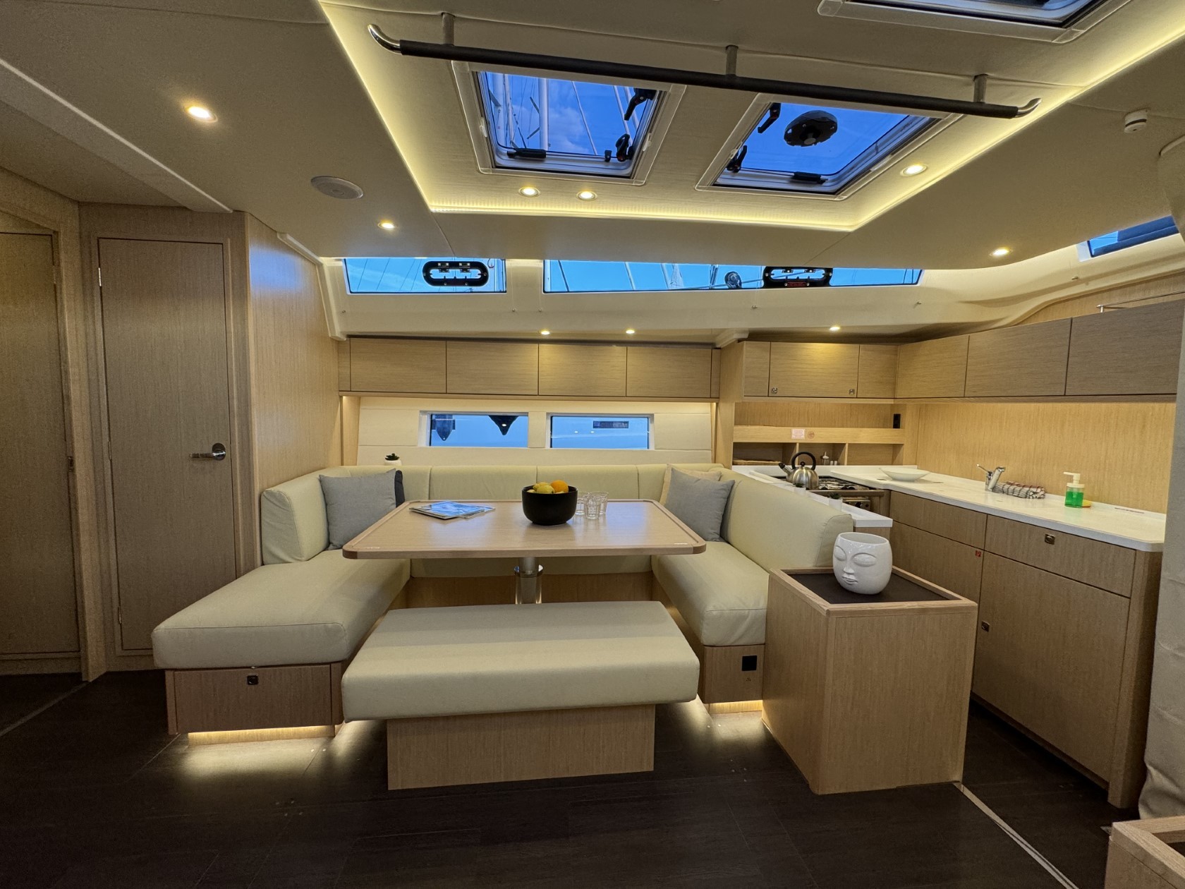 Bavaria C57 Style, Mina | Noleggio di Yacht Croazia