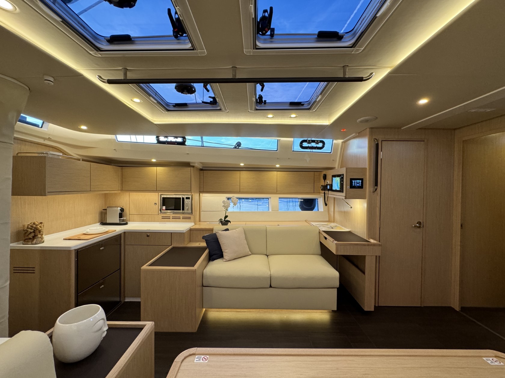Bavaria C57 Style, Mina | Noleggio di Yacht Croazia