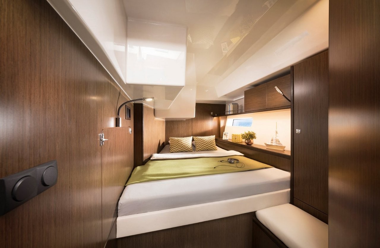 Bavaria C57 Style, Mina | Yacht Charter Croatia