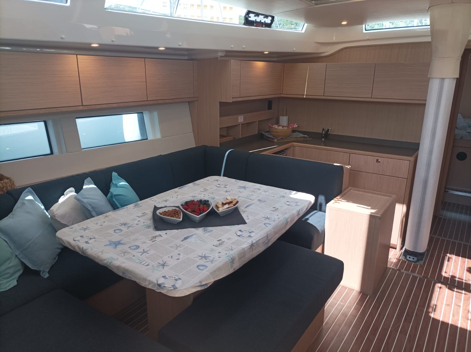 Bavaria C57, Olimp | Yacht Charter Croatia