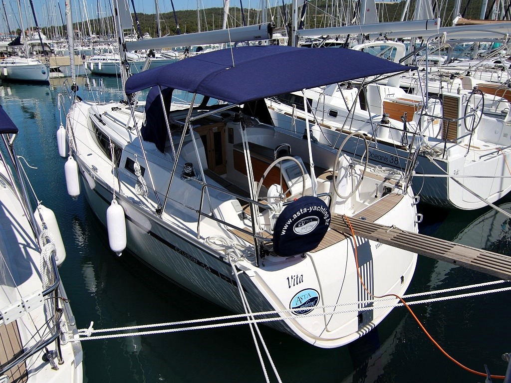 Bavaria Cruiser 34, Vita | Yachtcharter Kroatien