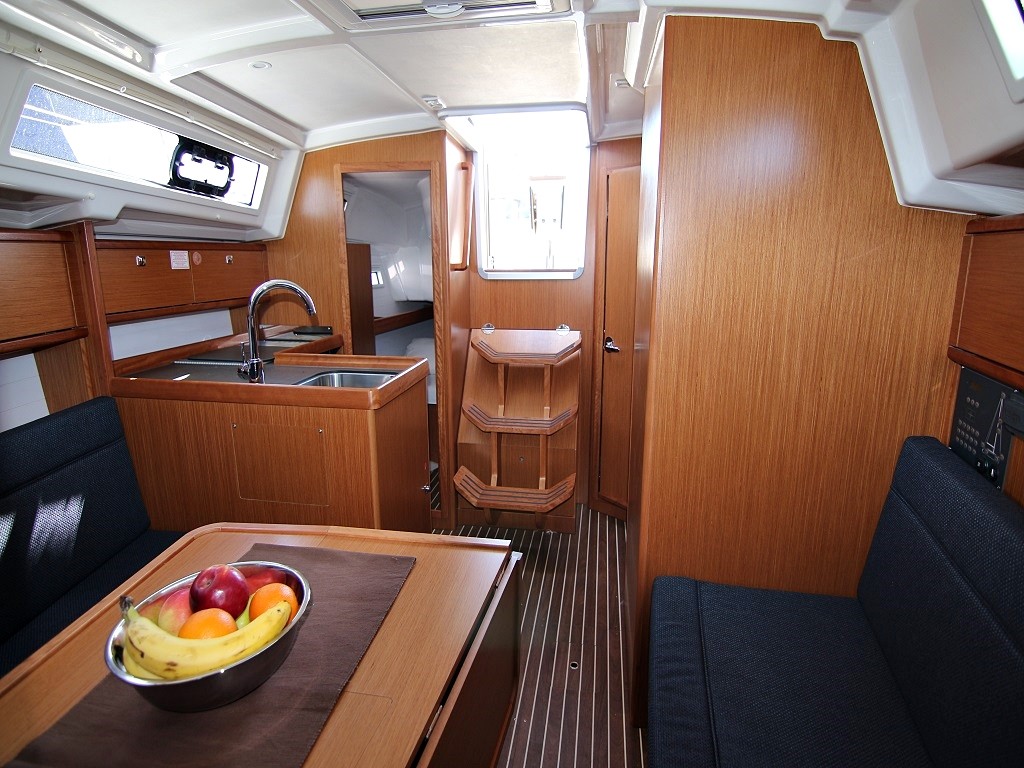 Bavaria Cruiser 34, Vita | Yachtcharter Kroatien