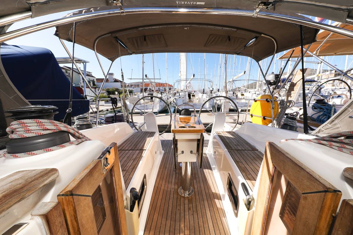 Bavaria Cruiser 34, Lady One | Yacht Charter Croatia
