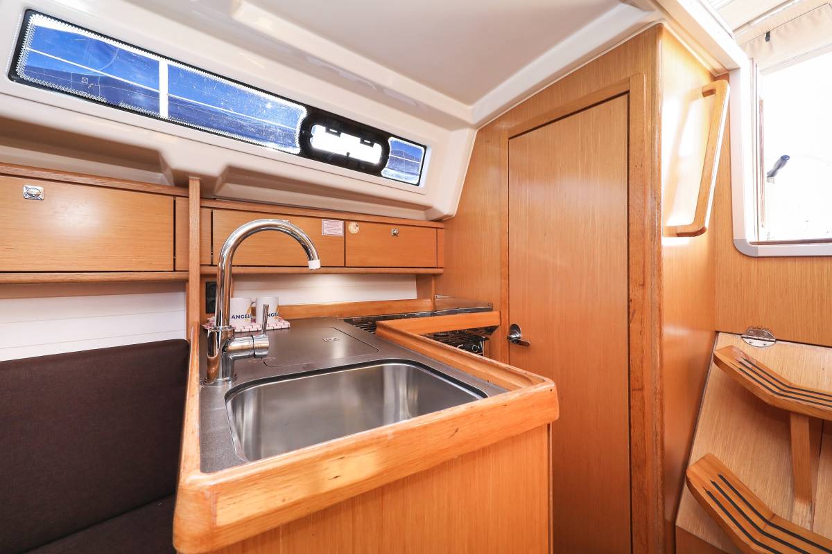 Bavaria Cruiser 34, Lady One | Yacht Charter Croatia