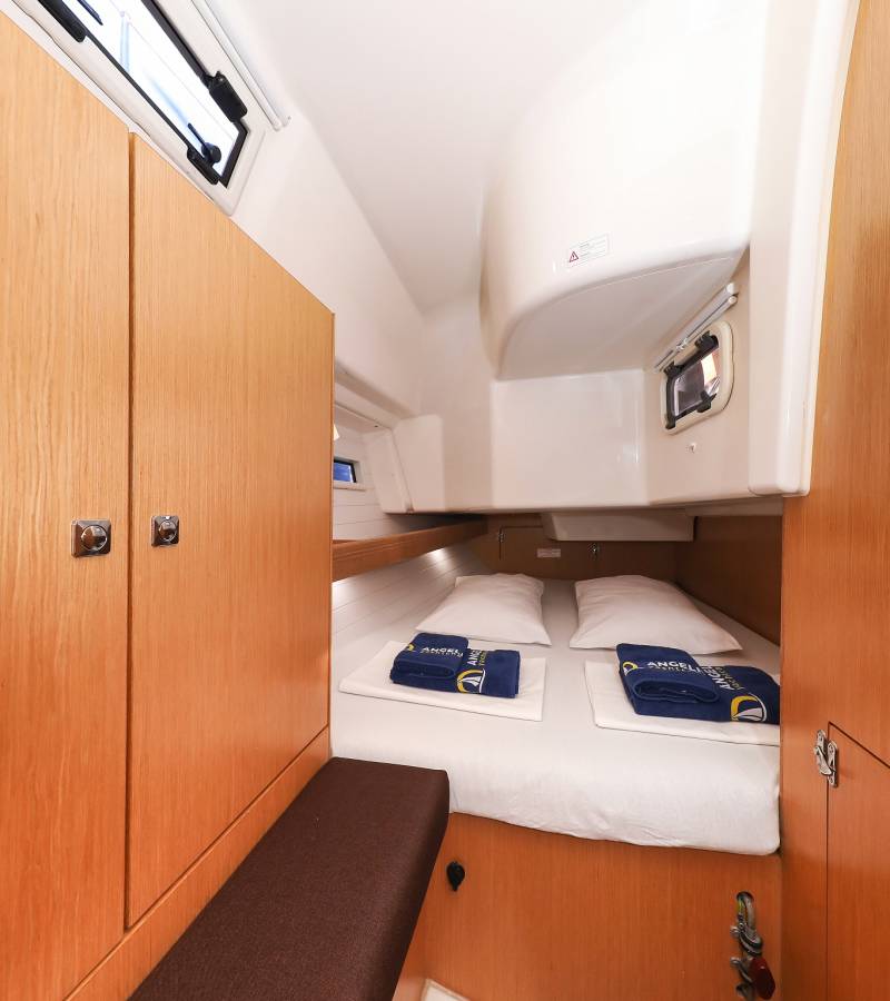 Bavaria Cruiser 34, Lady One | Yacht Charter Croatia
