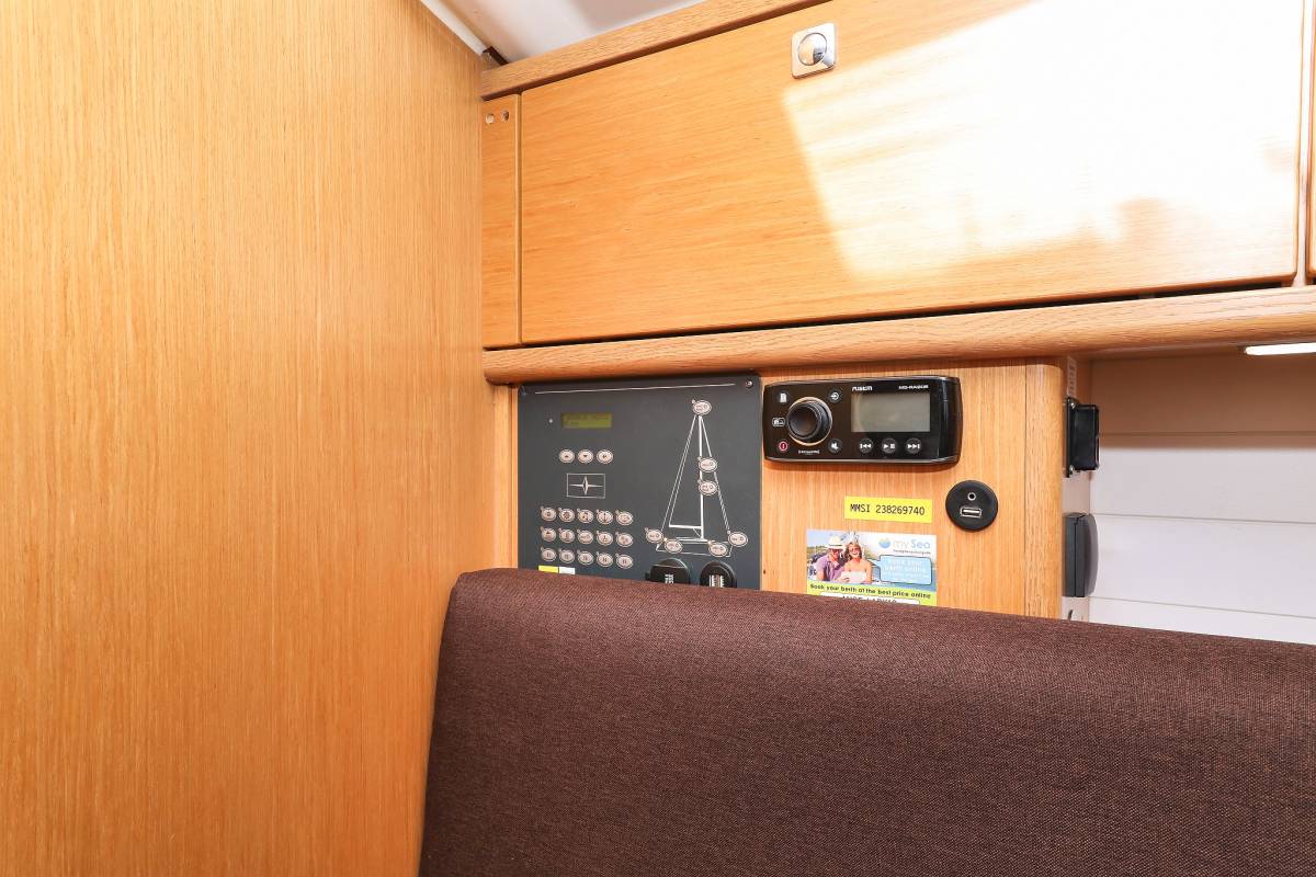 Bavaria Cruiser 34, Lady One | Yacht Charter Croatia