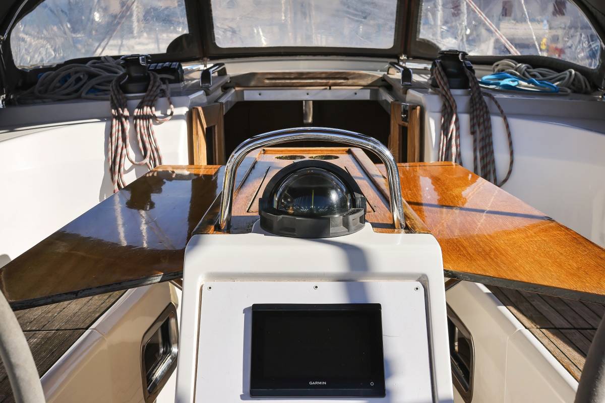 Bavaria Cruiser 34, Lady One | Yacht Charter Croatia