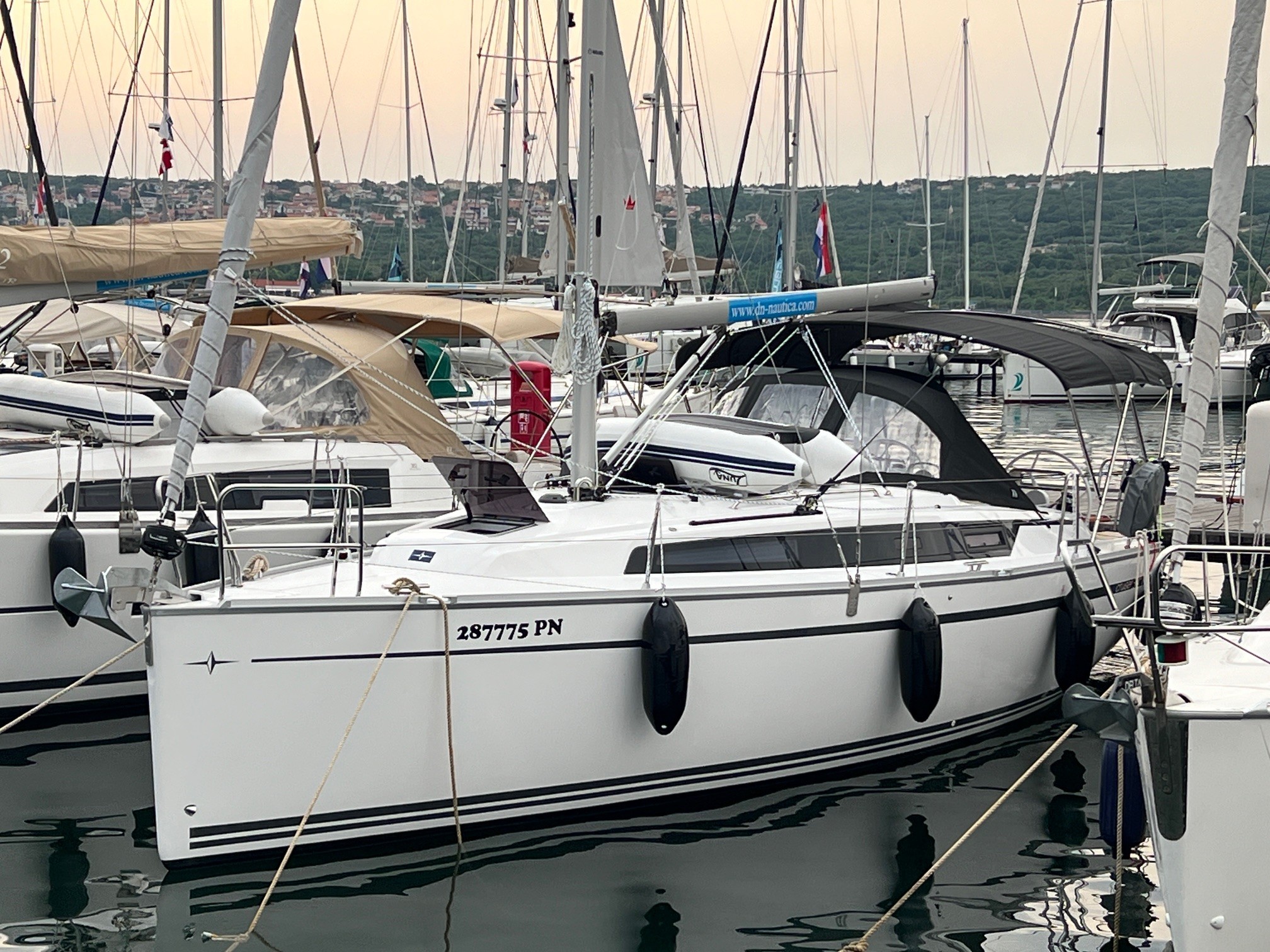 Bavaria Cruiser 34, Happy | Noleggio di Yacht Croazia