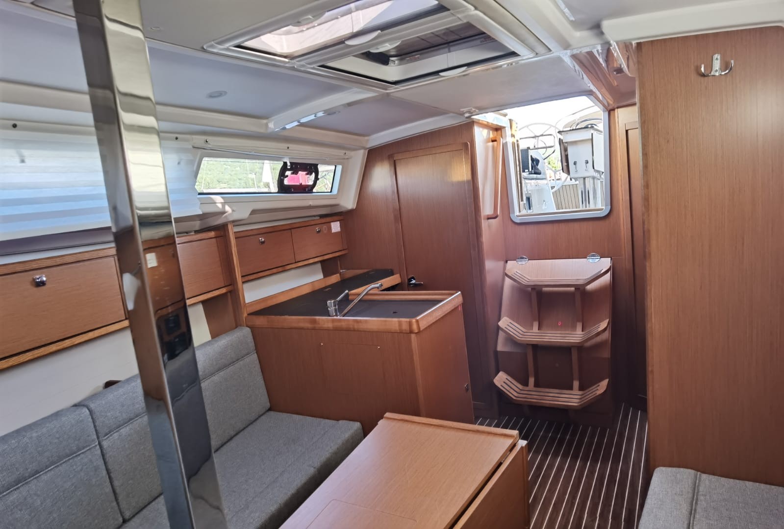 Bavaria Cruiser 34, Happy | Noleggio di Yacht Croazia