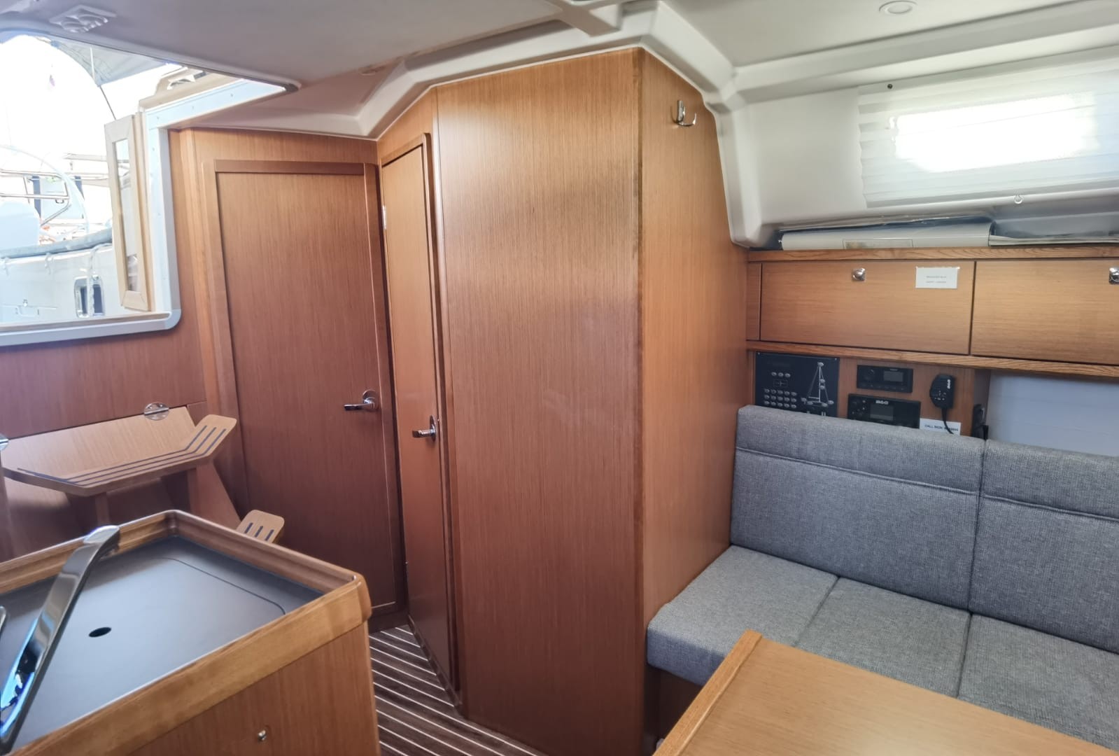 Bavaria Cruiser 34, Happy | Noleggio di Yacht Croazia