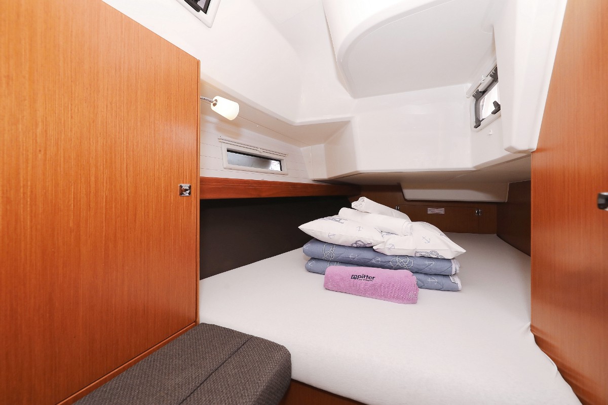 Bavaria Cruiser 37, Sursulapitschi | Yachtcharter Kroatien