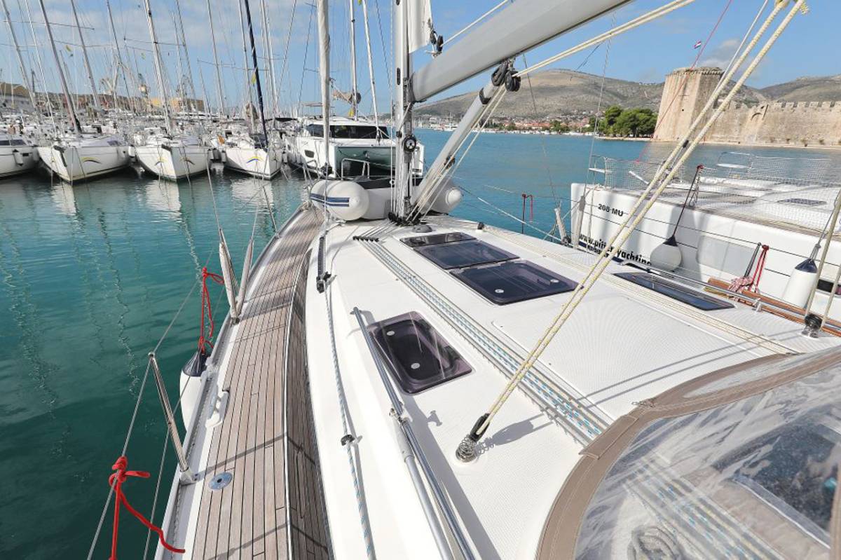 Bavaria Cruiser 37, My Princess | Yachtcharter Kroatien