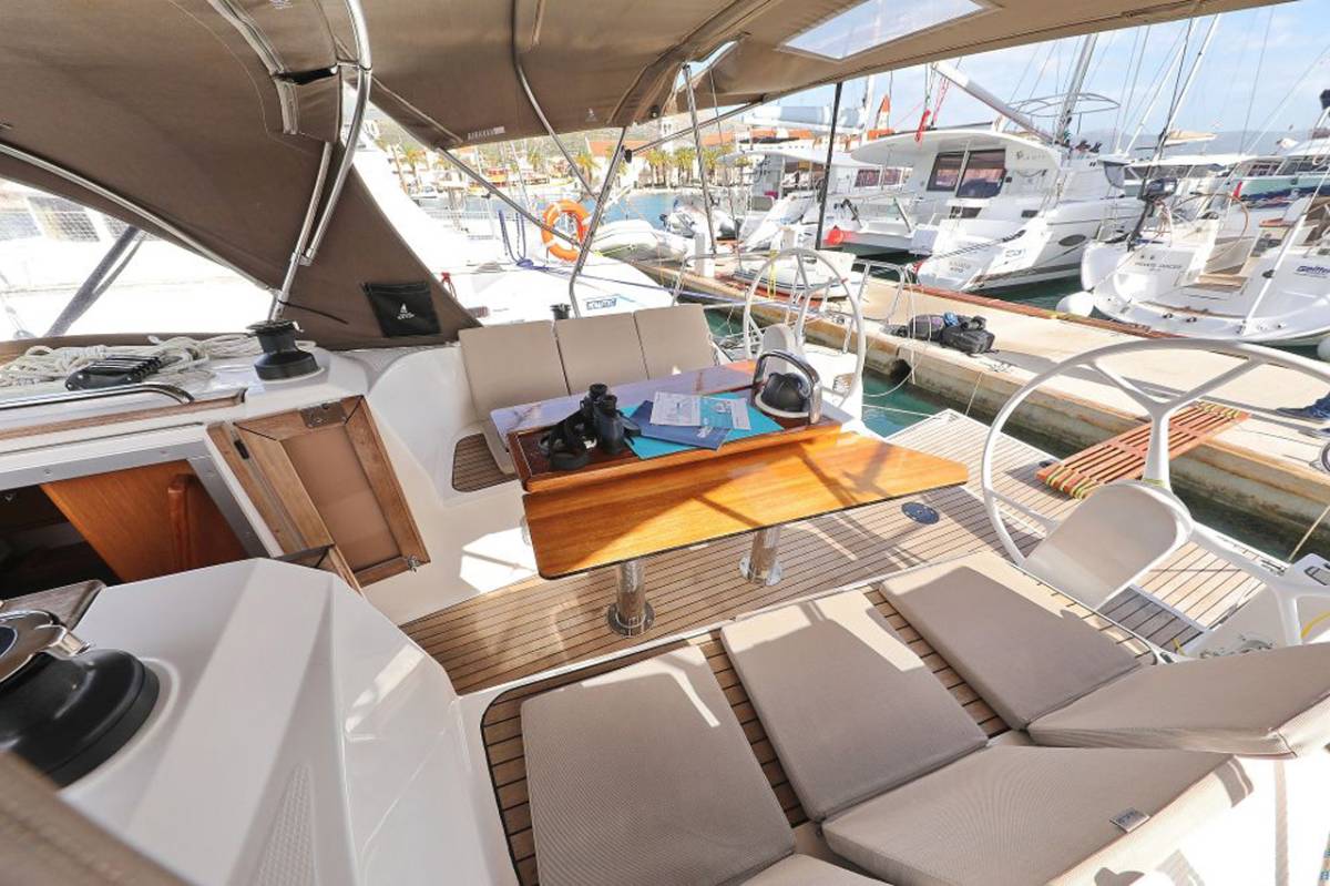 Bavaria Cruiser 37, My Princess | Yachtcharter Kroatien