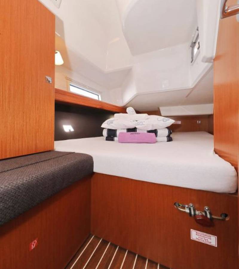 Bavaria Cruiser 37, My Princess | Yachtcharter Kroatien