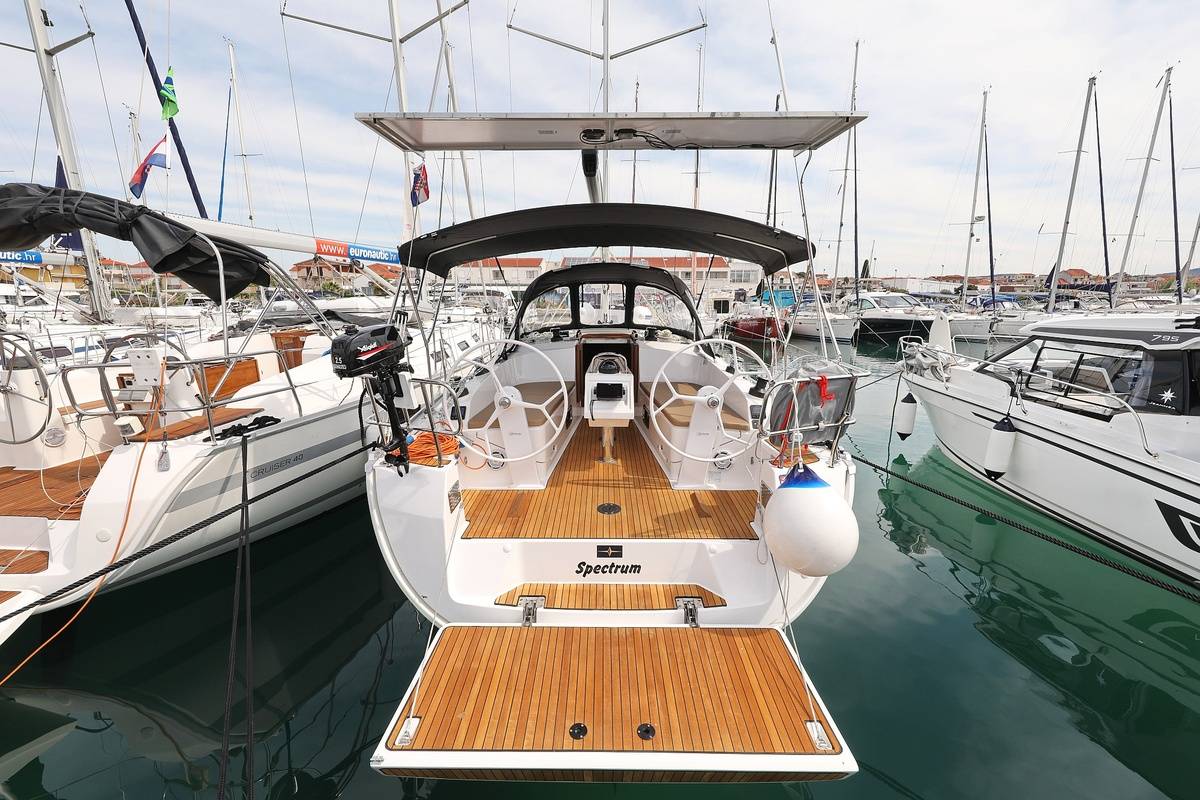 Bavaria Cruiser 37, Spectrum | Yacht Charter Croatia