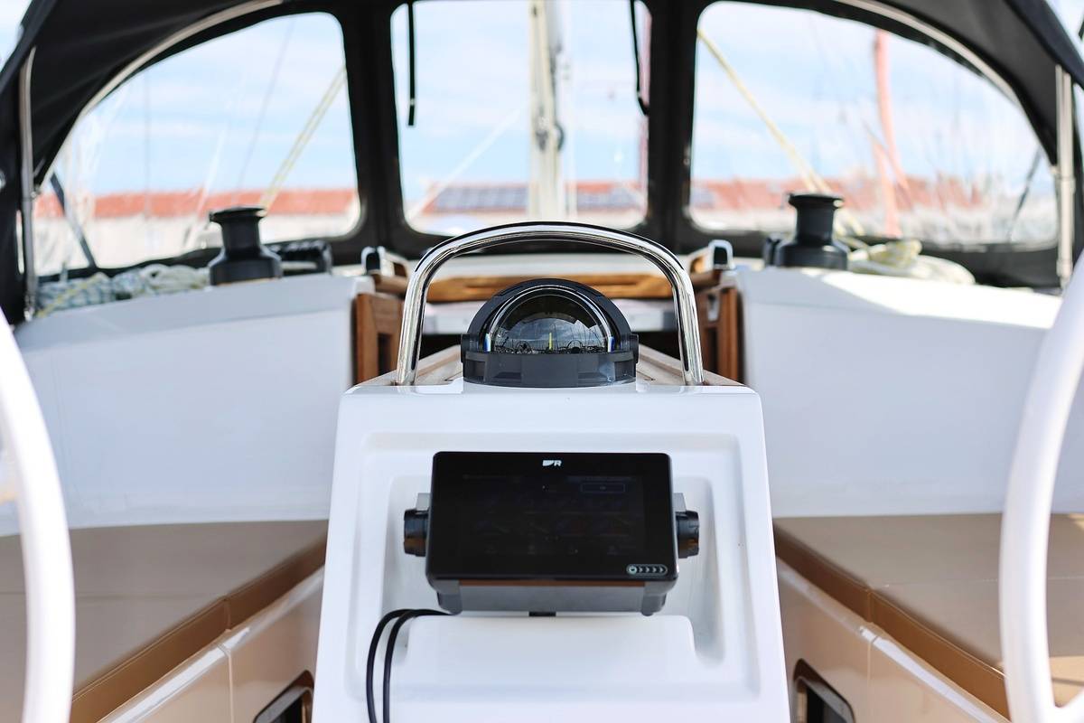 Bavaria Cruiser 37, Spectrum | Yacht Charter Croatia