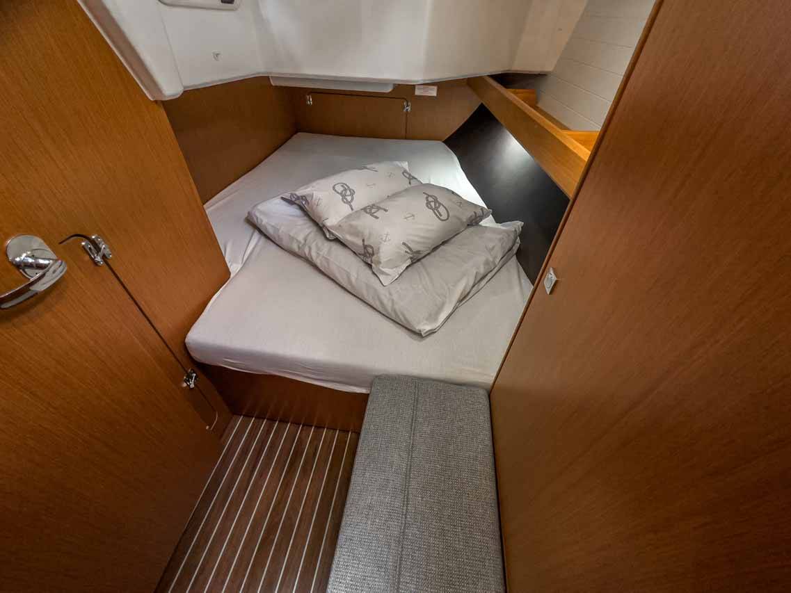 Bavaria Cruiser 37, Scala | Yachtcharter Kroatien