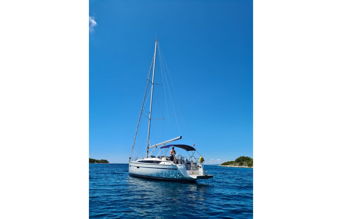 Bavaria Cruiser 37, Lana 3 | Yachtcharter Kroatien