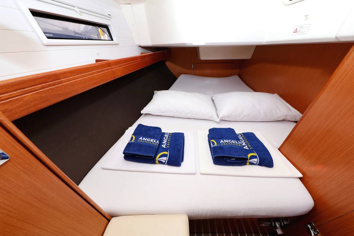 Bavaria Cruiser 37, Sun Course | Yacht Charter Croatia