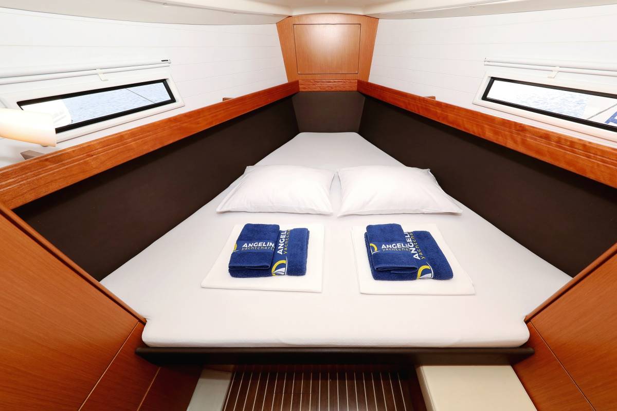 Bavaria Cruiser 37, Sun Course | Yacht Charter Croatia