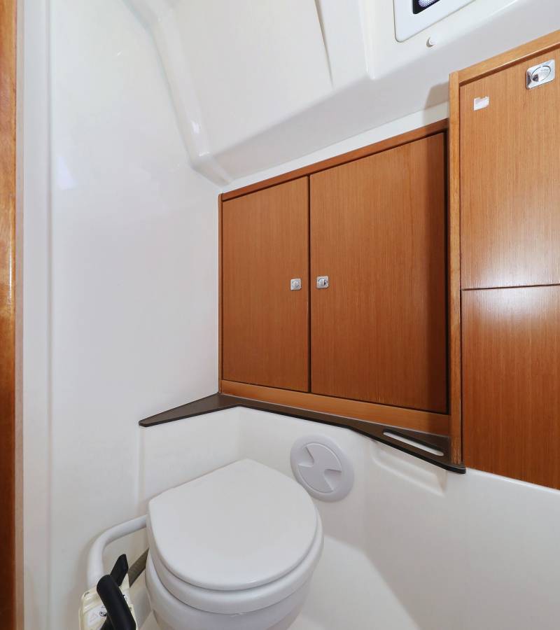 Bavaria Cruiser 37, Sun Course | Yacht Charter Croatia