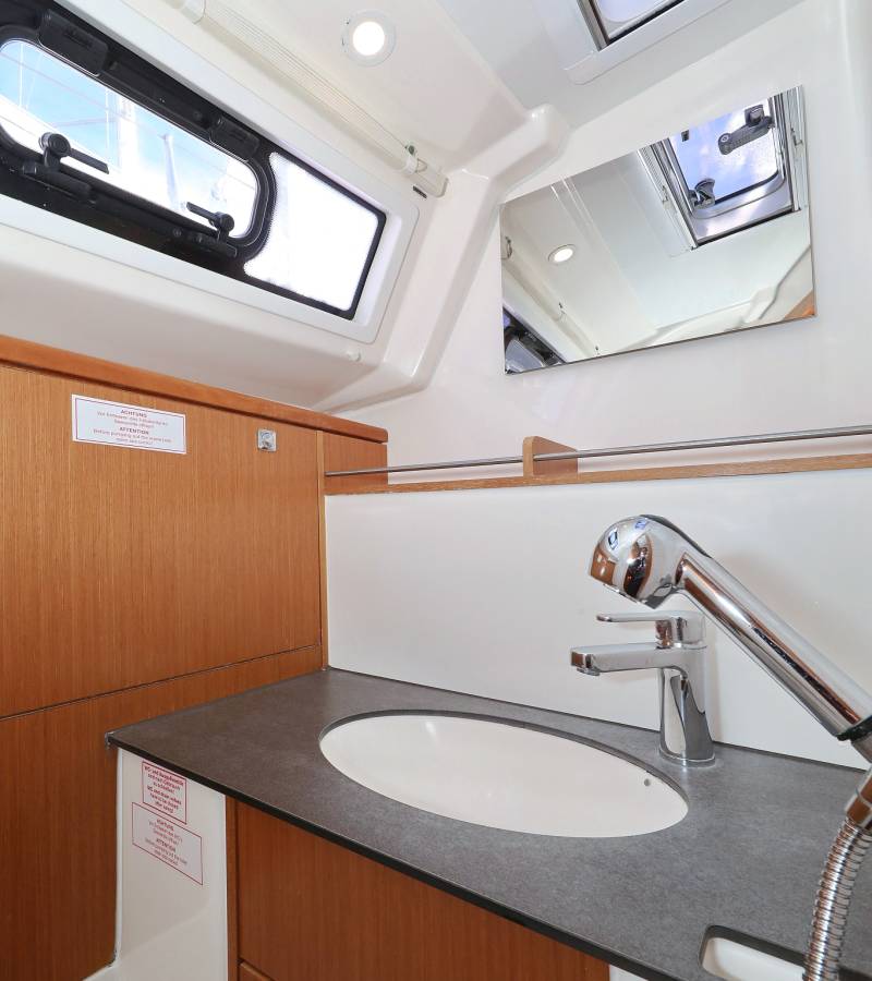 Bavaria Cruiser 37, Sun Course | Yacht Charter Croatia