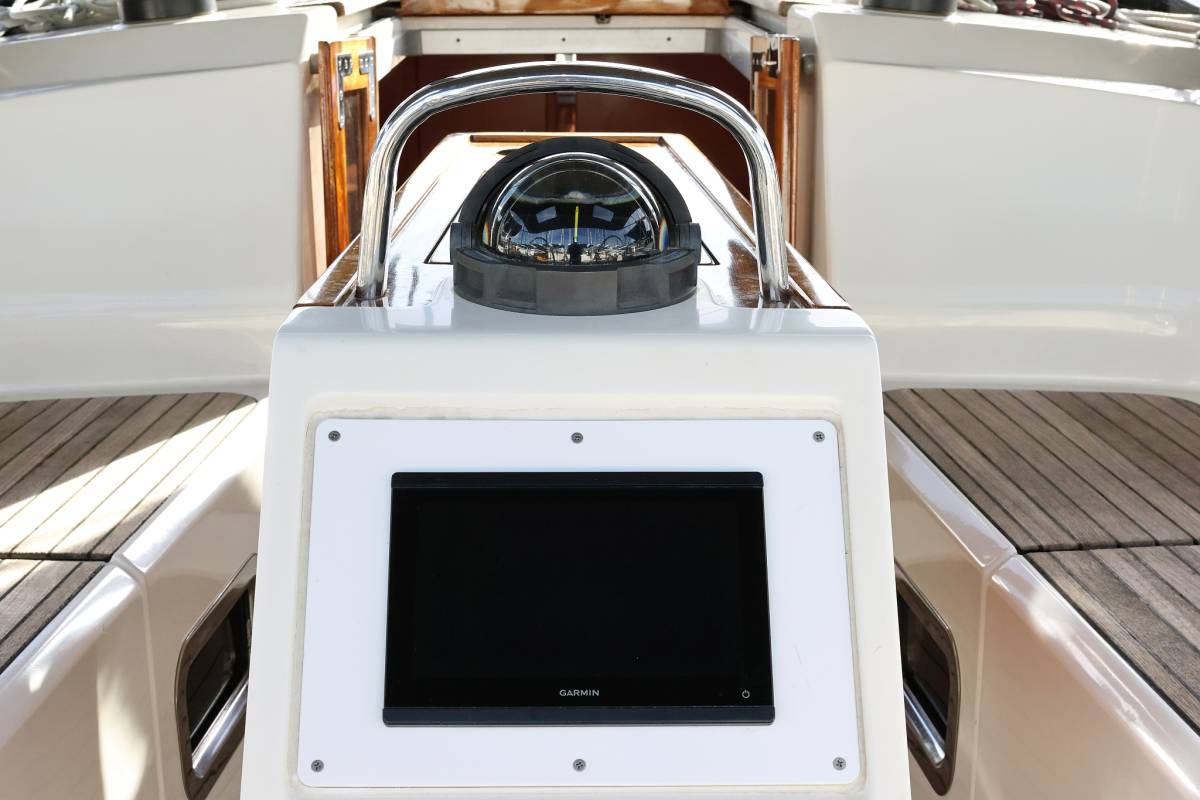 Bavaria Cruiser 37, Sun Course | Yacht Charter Croatia