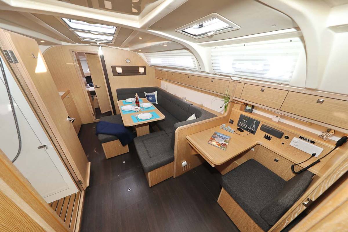 Bavaria Cruiser 41 Style, Anegada | Yacht Charter Croatia