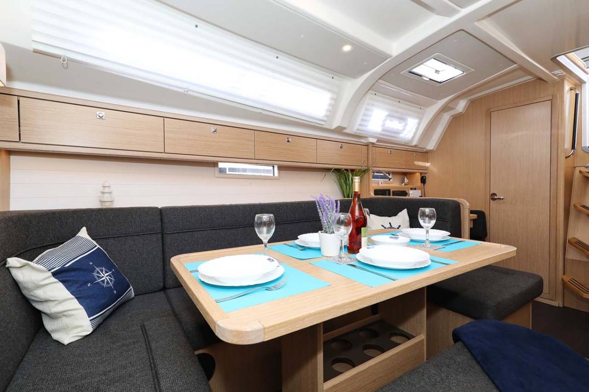 Bavaria Cruiser 41 Style, Anegada | Yacht Charter Croatia