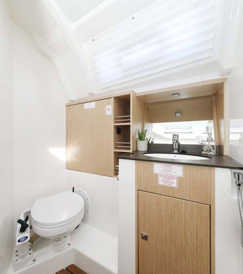 Bavaria Cruiser 41 Style, Anegada | Yacht Charter Croatia