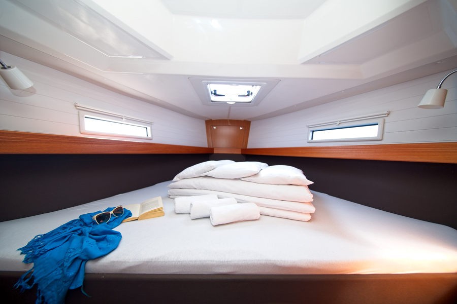 Bavaria Cruiser 41, MH 58 | Noleggio di Yacht Croazia