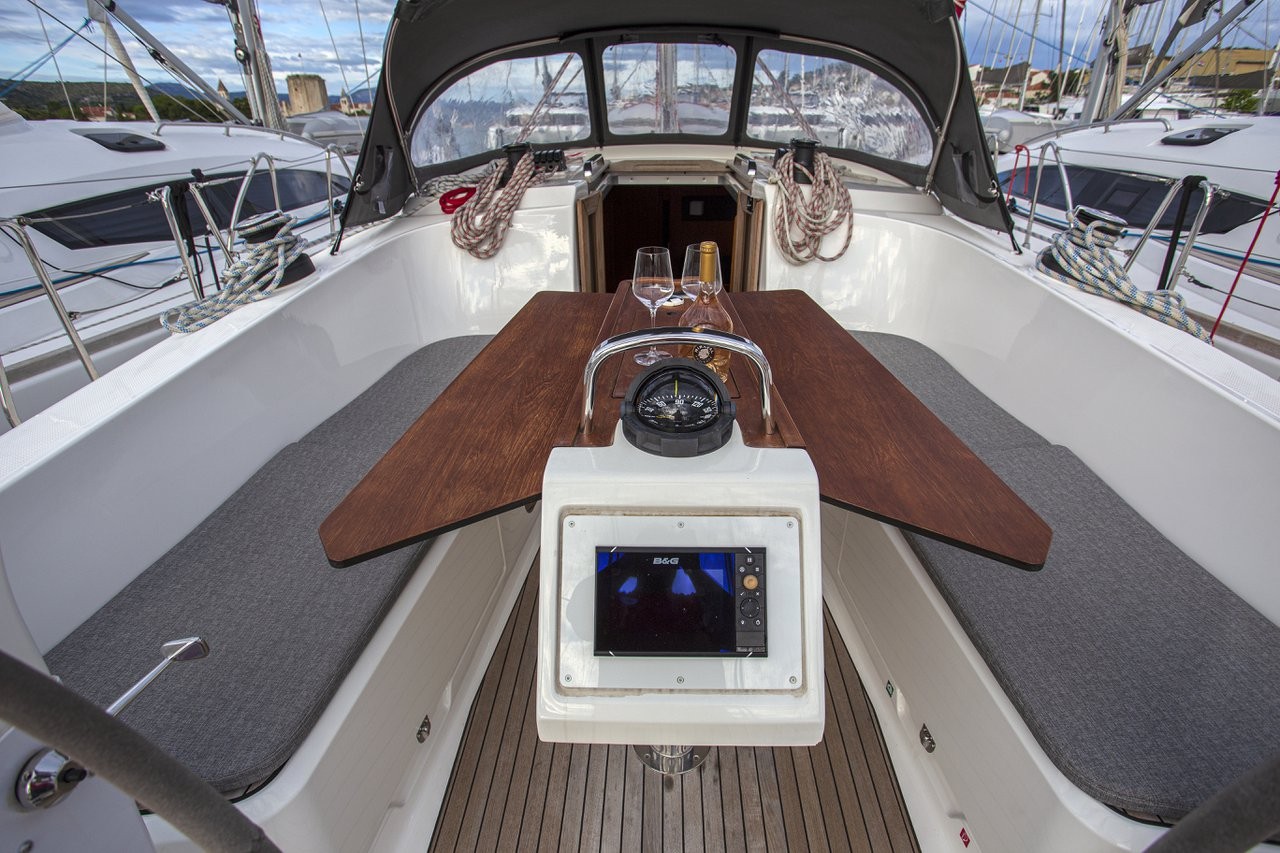 Bavaria Cruiser 41, Instagram | Yacht Charter Croatia