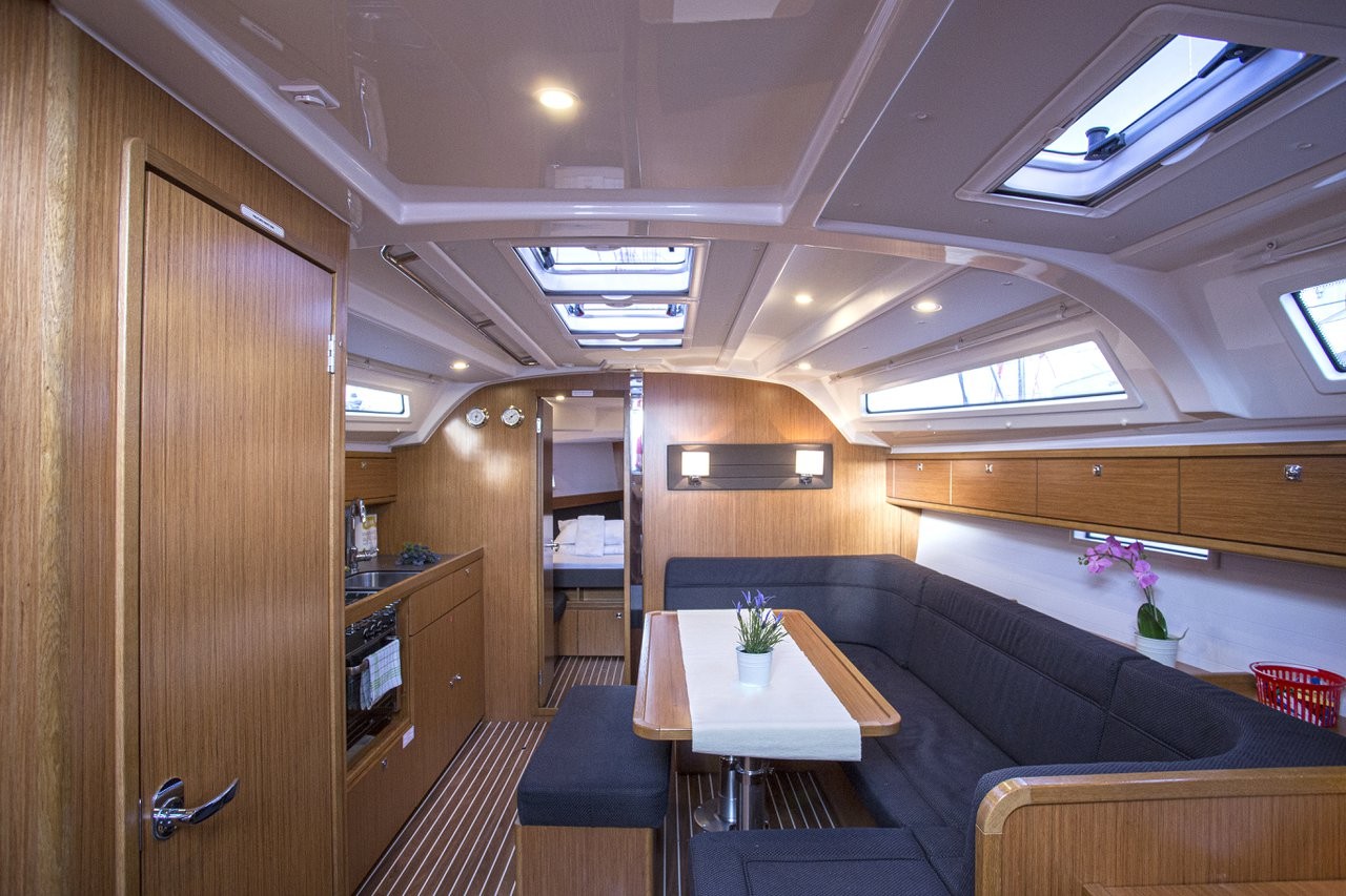 Bavaria Cruiser 41, Instagram | Yacht Charter Croatia